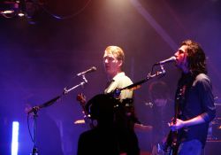 Queens of the Stone Age Billets