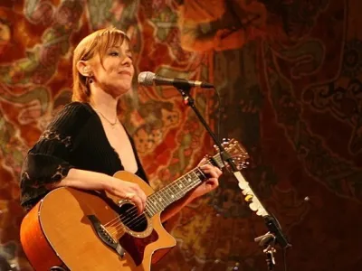 Suzanne Vega